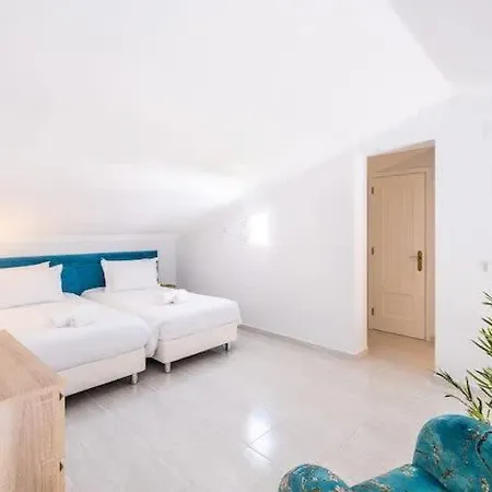 Maria - Complex With Tennis Court And Restaurant,pool Villa
