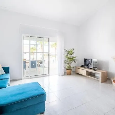 Villa Maria - Complex With Tennis Court And Restaurant,pool
